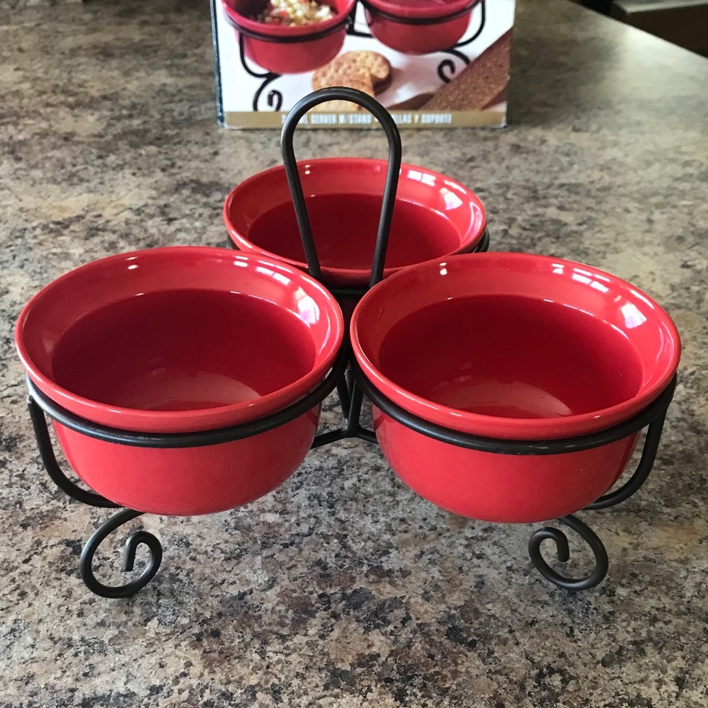 HI Serving Trio Bowls Wrought Iron Handle Red Maroon with Stand